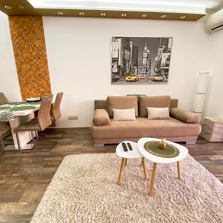 Slate Wood Apartman *